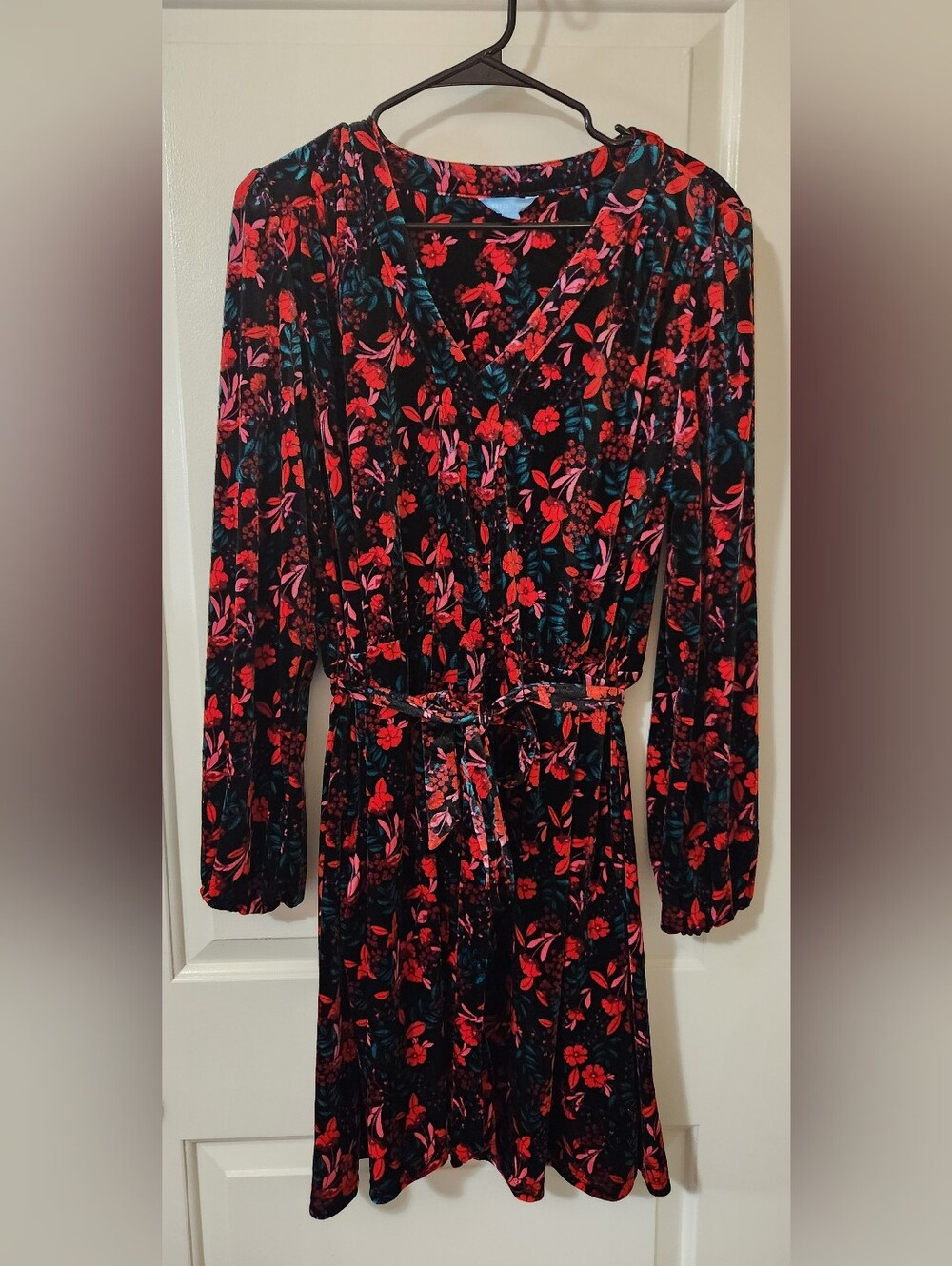 Draper James Black Floral Long Sleeve Velvet V-Neck Mini Dress